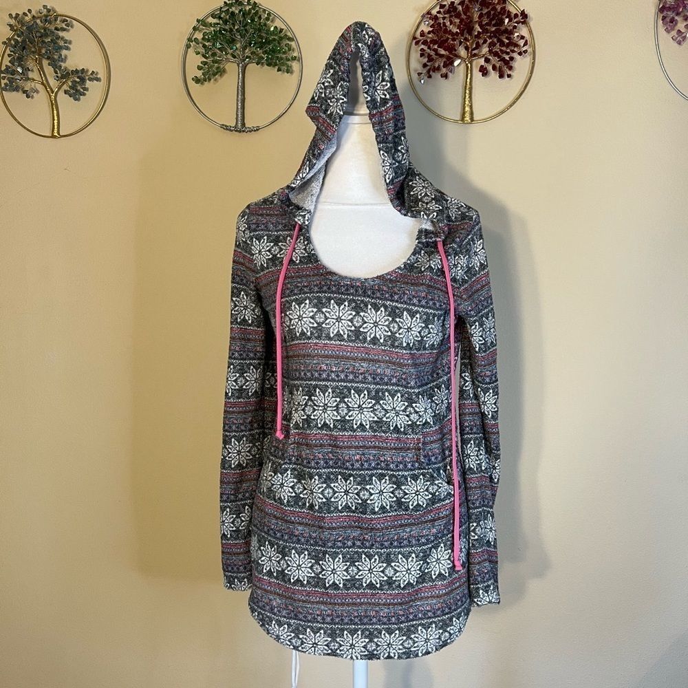 No Boundaries Gray Pink Winter Snowflake Hooded Long Sleeve Shirt M 7-9 Juniors